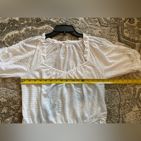 FREE PEOPLE Dorothy Top Cropped V Neck Ruffle White Medium Light Short Sleeve - Picture 8 of 8